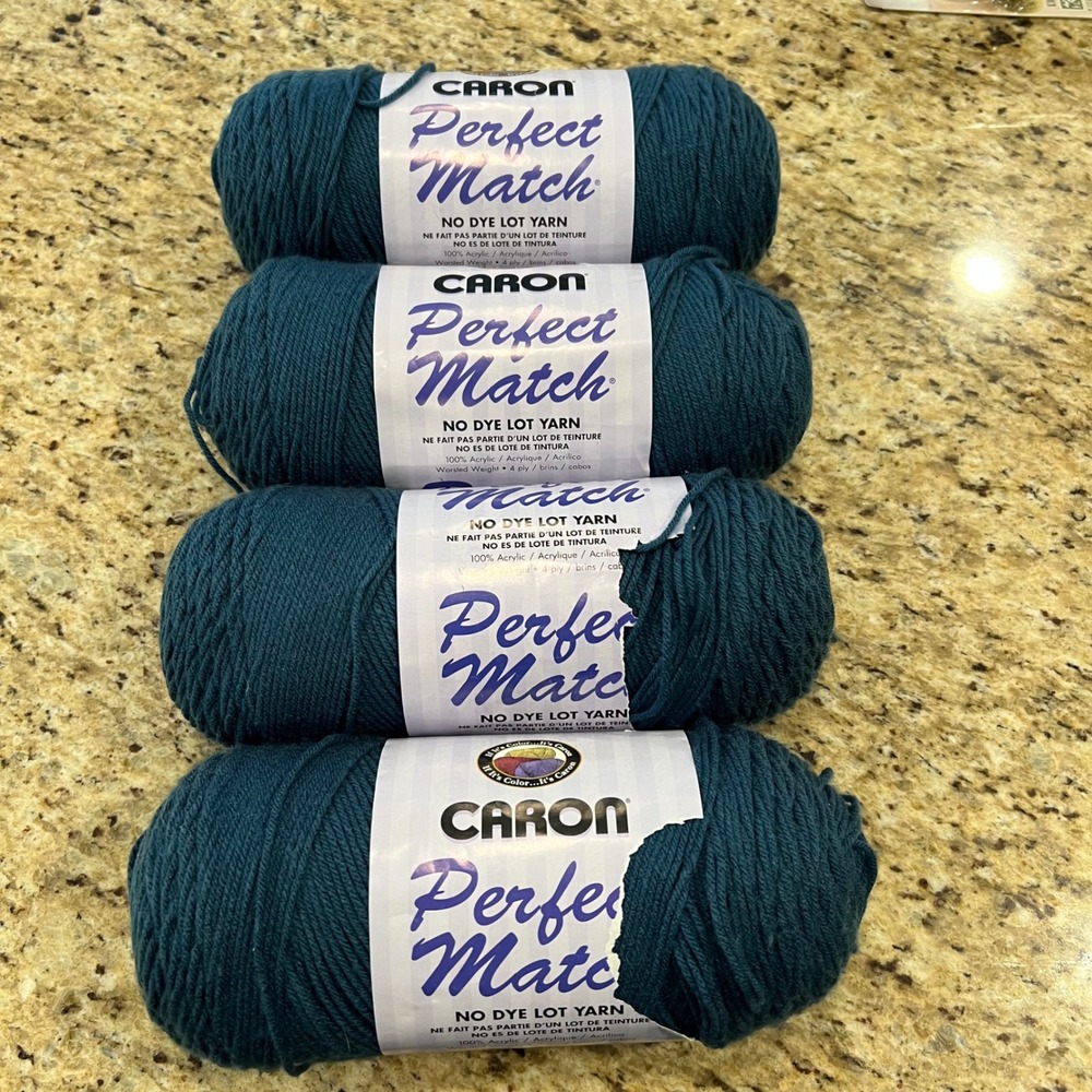 Caron Perfect Match Yarn Cape Cod Blue 7736 Worsted 4 Ply 8oz Lot of 4 Skeins